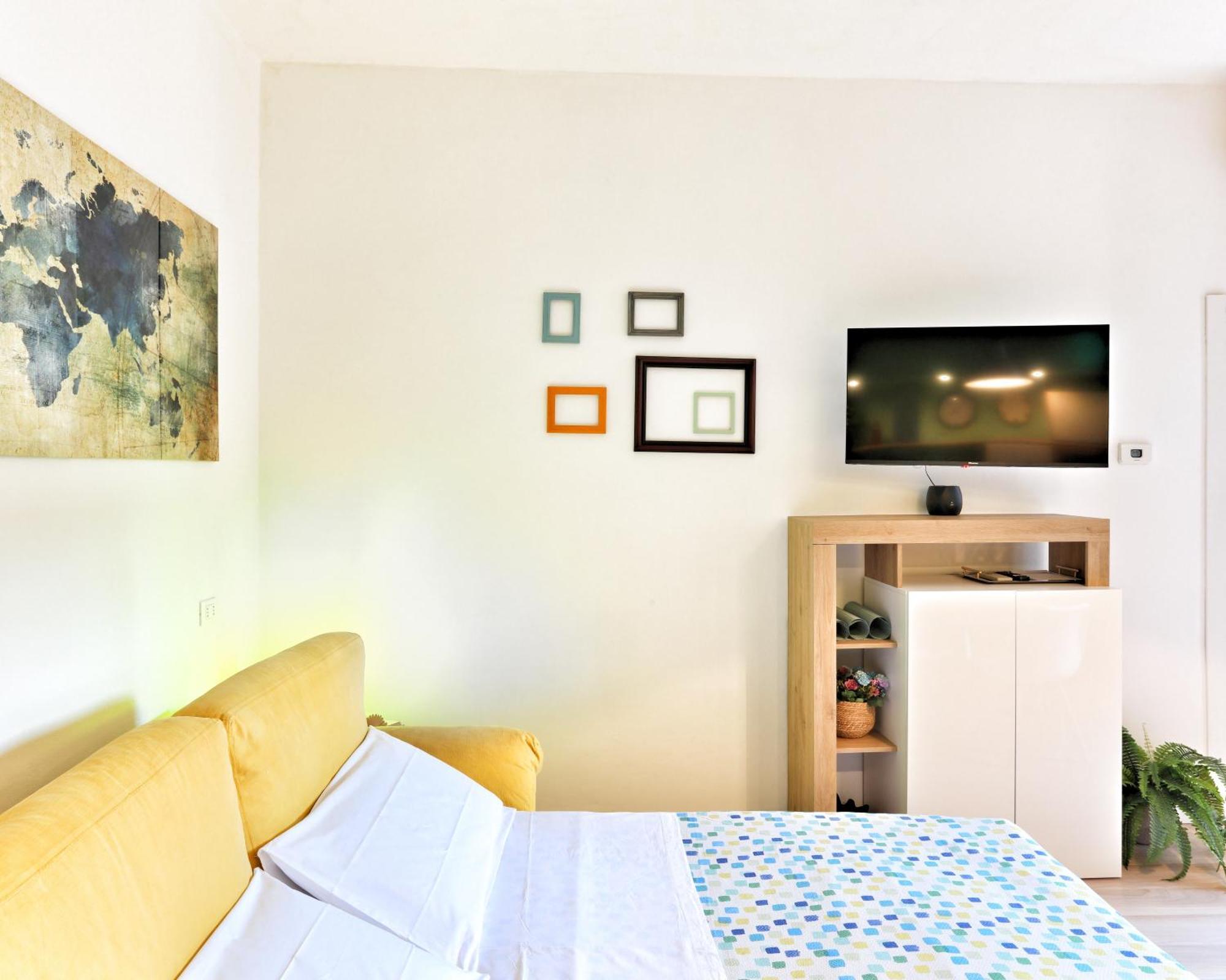 Bilocale, Vicino Al Centro Apartment Milan Bagian luar foto